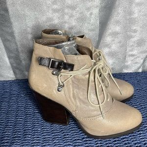 Bacio Ankle Boots